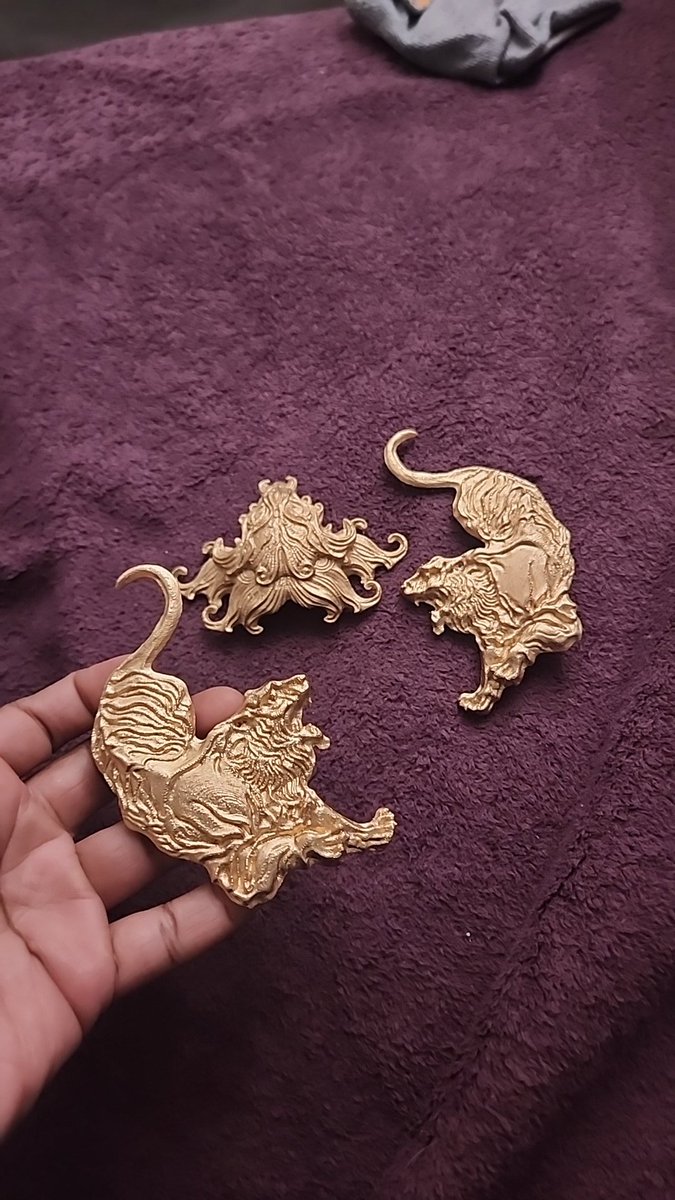 That_Adonis's tweet photo. Hey hey! Wukong cosplay underway! Will make a video on this once I get the issues straightened put with casting and getting all this together!
#BlackMythWukong https://t.co/0g7AI0tVRJ