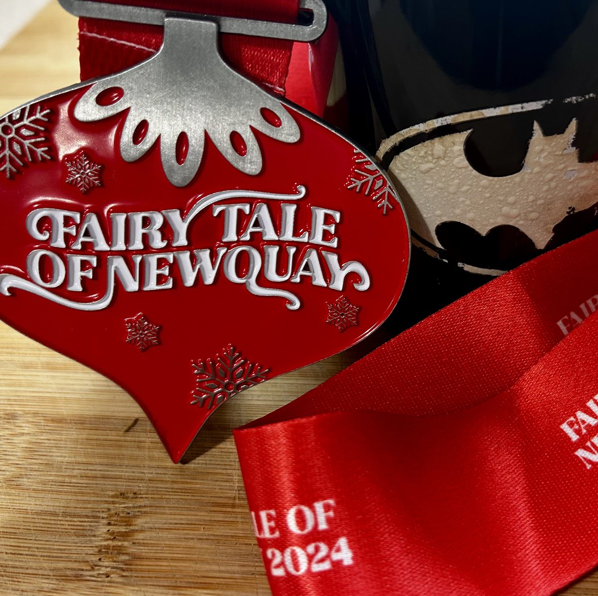 Wakey Wakey! It’s positively tropical outside! Who’s up for a festive fun packed gentle jog along the North Cornish Coast? Ho Ho Ho!!

#purplegeckoevents #trailrunning #canicross #fairytaleofnewquay