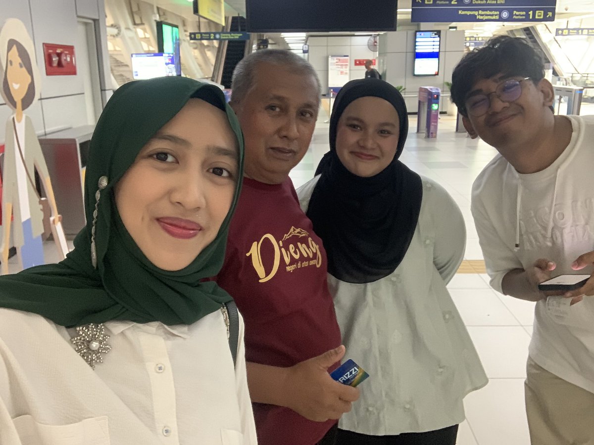 reztyci's tweet photo. alhamdulillah pemenang Pilkada Jakarta 2024 Pramono - Rano https://t.co/zuUsd9cnVY