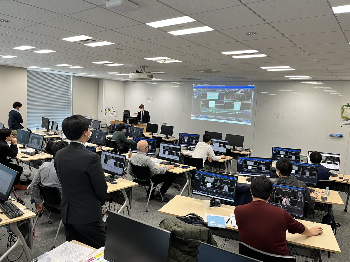 JCMP_koho's tweet photo. 本日は、Monacoを用いたVMAT治療計画実習講習会が開催されているので、その様子を少しお見せいたします🧐 講習会は午後もまだまだ続きます、、、！！#放射線治療　#医学物理　#RT https://t.co/Xs79yZAGhQ