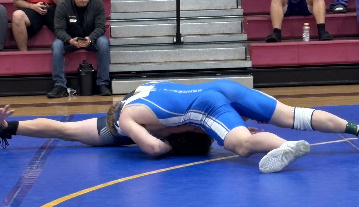 Bos_Wrestling's tweet photo. The Pioneer JV team wrestled today in the EMS JV Tournament. They combined for over 40 WINS today and placed several wrestlers in various weight classes. 
113 Brant 🥉
138 Mohamed 4th
157 Carstens 🥈
165 Ortega 🥇
215 Isaac 4th

@emsisdathletics 
@boswellhs https://t.co/AQzHgKdVeG