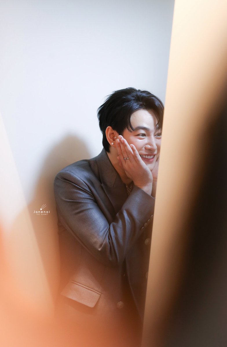 Ladyof702's tweet photo. ชอบมากท่าดอกไม้บาน
🥹

#เป๊กผลิตโชค https://t.co/jcQRfIhPTi