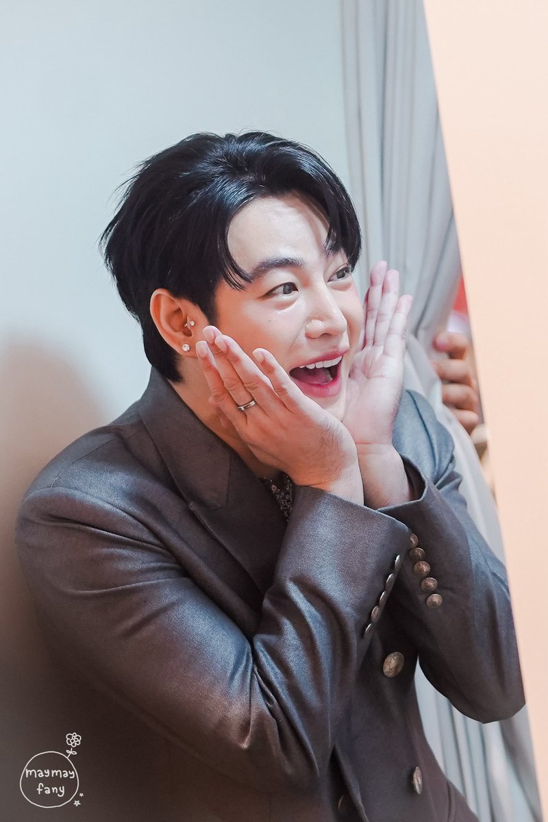 Ladyof702's tweet photo. ชอบมากท่าดอกไม้บาน
🥹

#เป๊กผลิตโชค https://t.co/jcQRfIhPTi