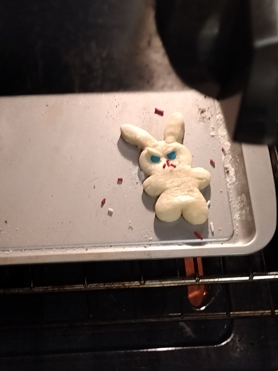 RetrohnJohn tweet media