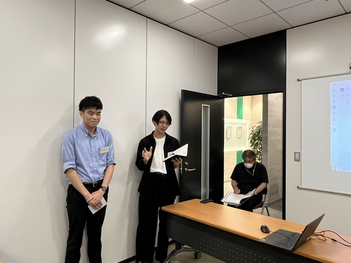 MSDsaiyo's tweet photo. 皆さん、こんにちは。
寒くなってきましたね。
先日の入社前研修では、内定者同士の交流を目的として他己紹介を行いました☺️
内定者同士で共通点が��つかり、盛り上がりました✨✨

#エムエスデー #システムエンジニア #入社前研修 #池袋 https://t.co/JQnfGfx5vB