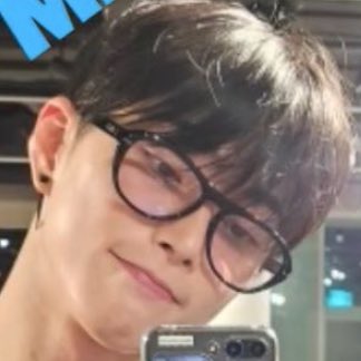 hsh_bbm's tweet image. 홍승한이너무좋아서심장마비오기직전