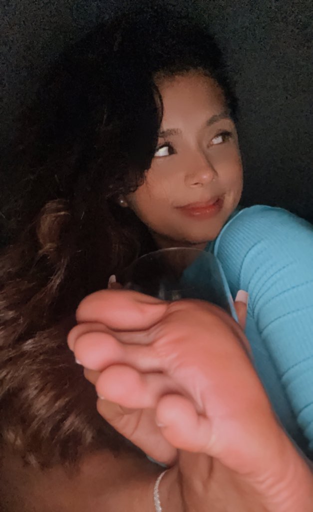 obeydiosa's tweet image. Available for Skype gooners🫣