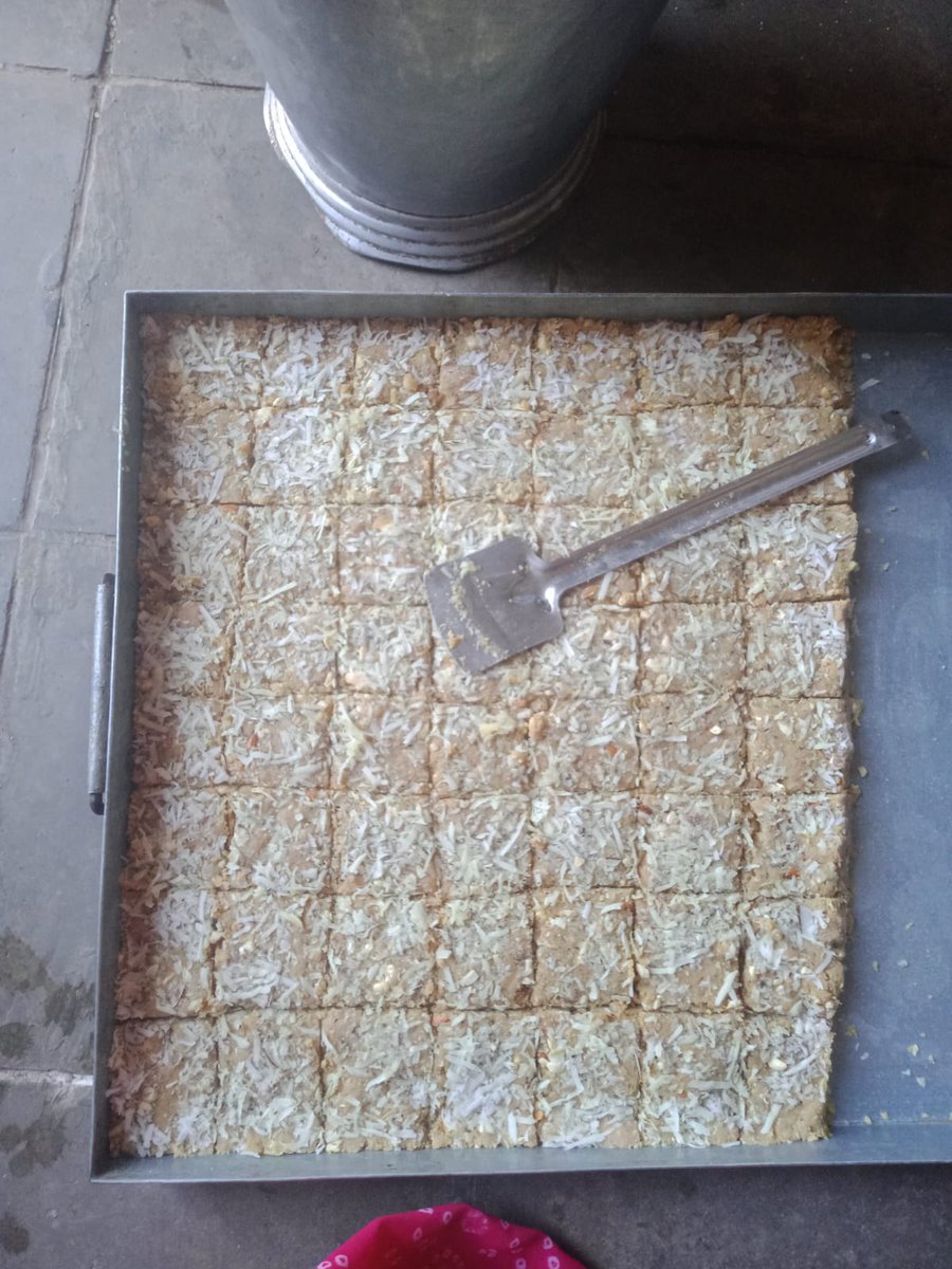 krishkumarsinh's tweet image. ધારી તાલુકા ની પ્રાથમિક શાળાઓમાં આપવામાં આવતો અલ્પાહાર