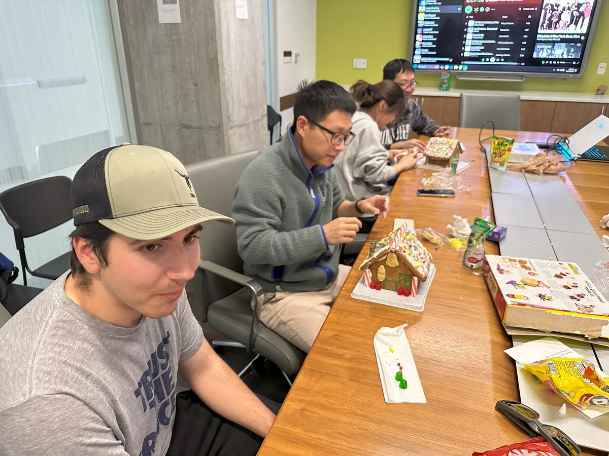 DigiPharmaLab's tweet photo. Holiday fun in the lab! 🎄🏠 Our interdisciplinary team from @UtahBME and @PHCEUutah joined forces for a festive gingerbread house-making activity. A sweet way to celebrate the holiday season and our collaborative spirit! #LabLife #HappyHolidays https://t.co/IYDLgPQVJx