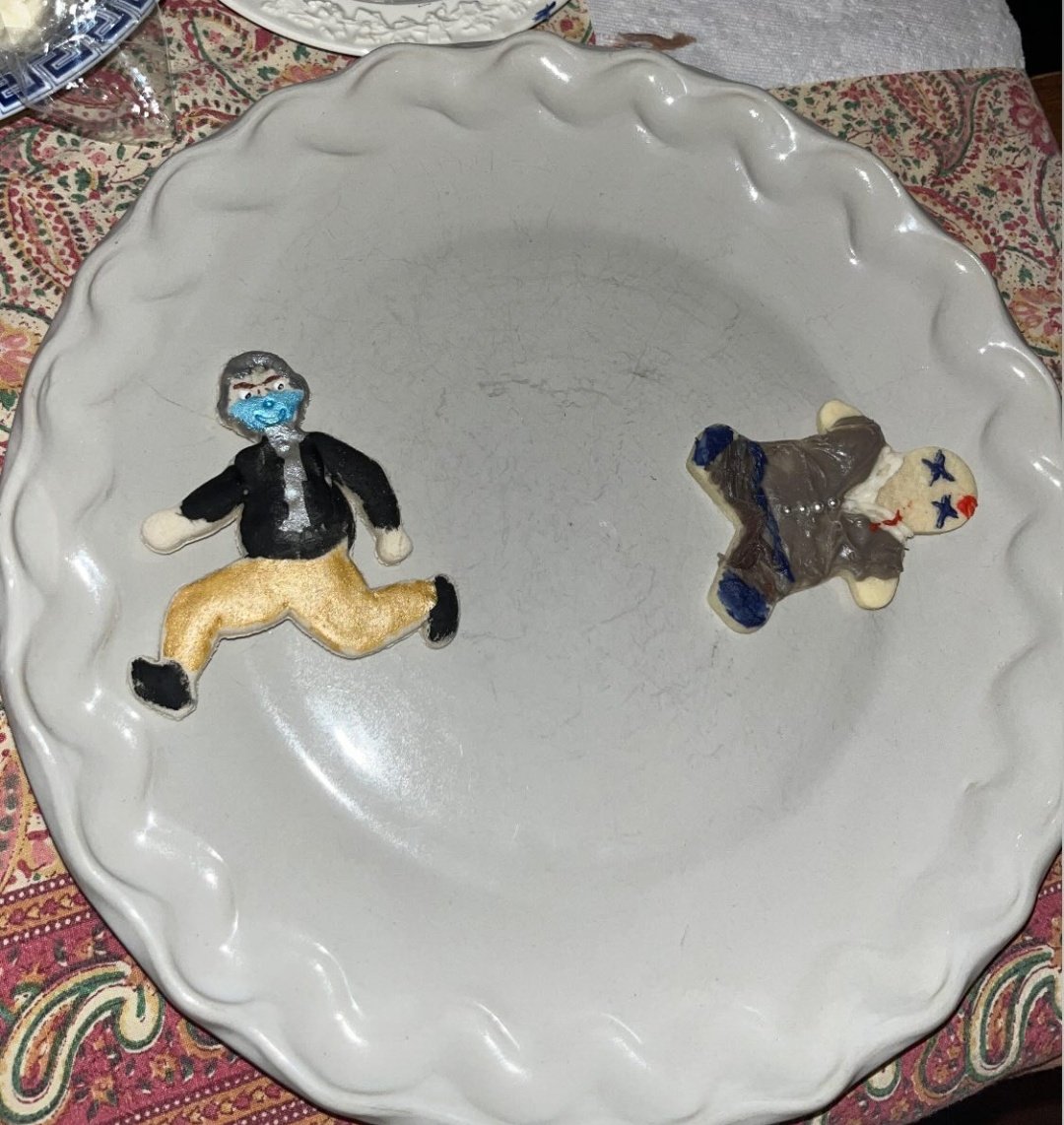 Betsy (6'1) tweet media