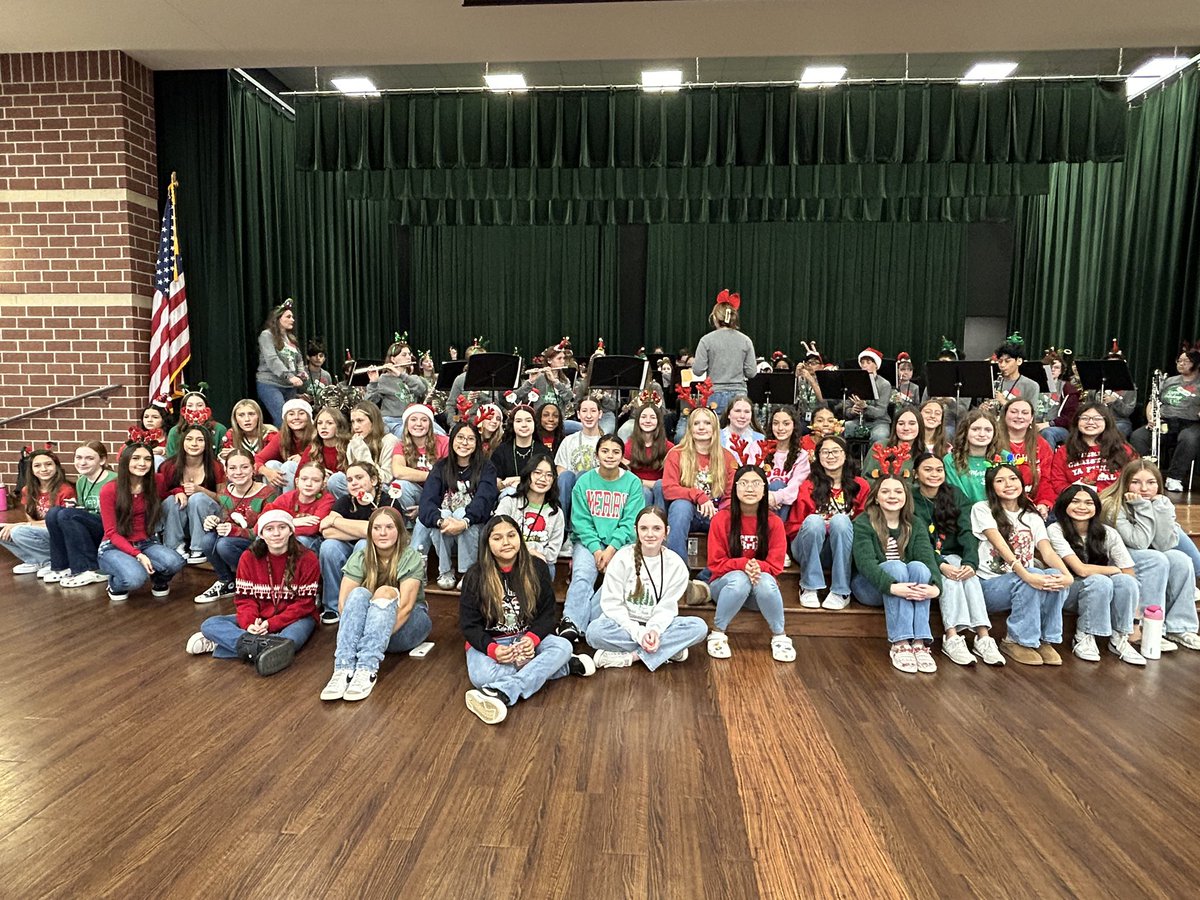 Grand Lakes Junior High Choir tweet media