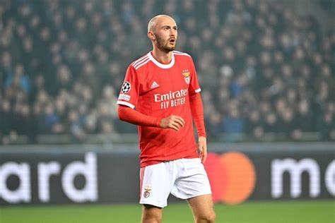AAFootbal's tweet photo. OFFICIAL ‼️🚨

🇳🇴 Fredrik Aursnes has finally agreed a contract extension wth Benfica! 🔴✅

Deal is valid until June 30, 2029! 📈

#Transfers #Benfica #FredrikAursnes #Portugal https://t.co/sm4wn4dsHZ