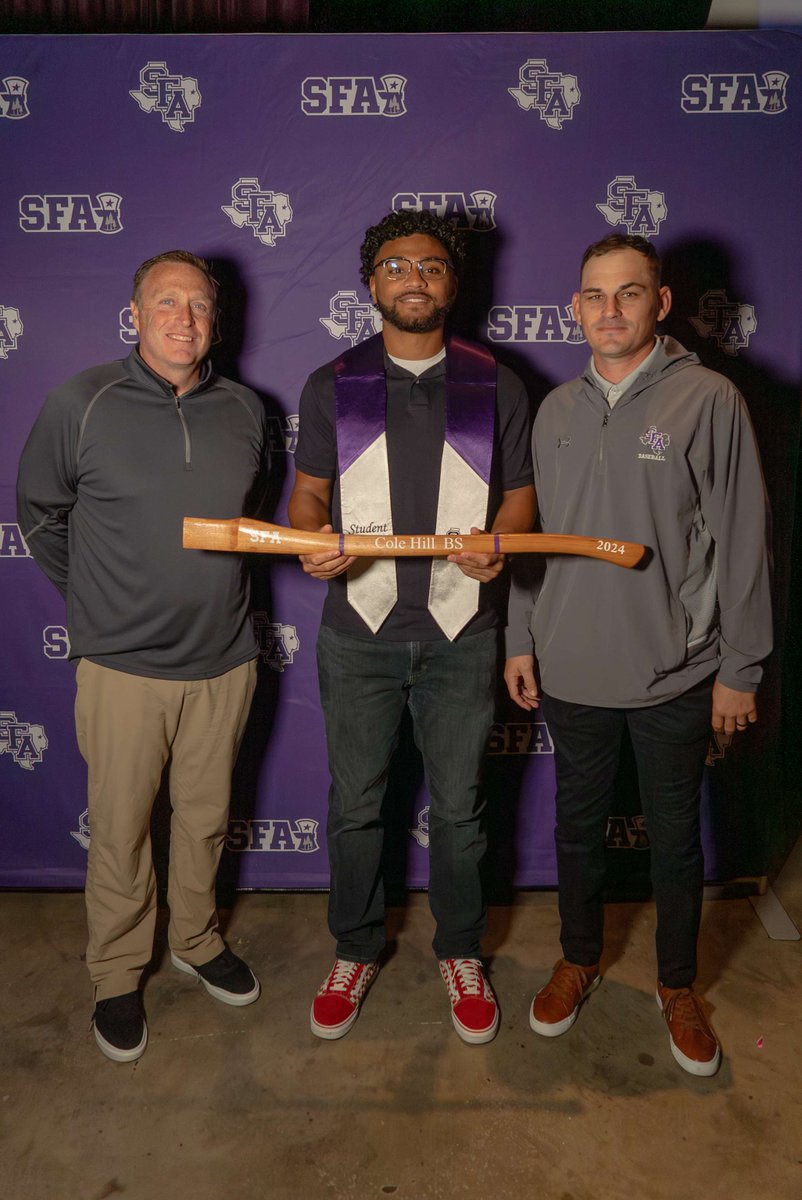 SFA_Baseball's tweet photo. We're proud of you guys 🪓

Congratulations on graduating and thank you for representing SFA Baseball!

#AxeEm https://t.co/tuZwjkYd0p