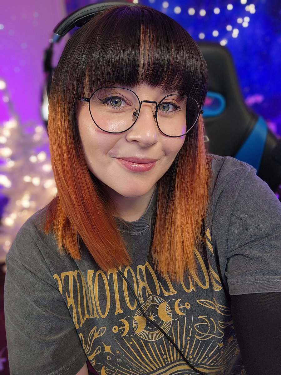 NewOwlHooDis's tweet photo. Come be completely overwhelmed by Marvel Rivals with me 😅

🔴 https://t.co/IlxcAefH5Q https://t.co/rPa2OVDl2b
