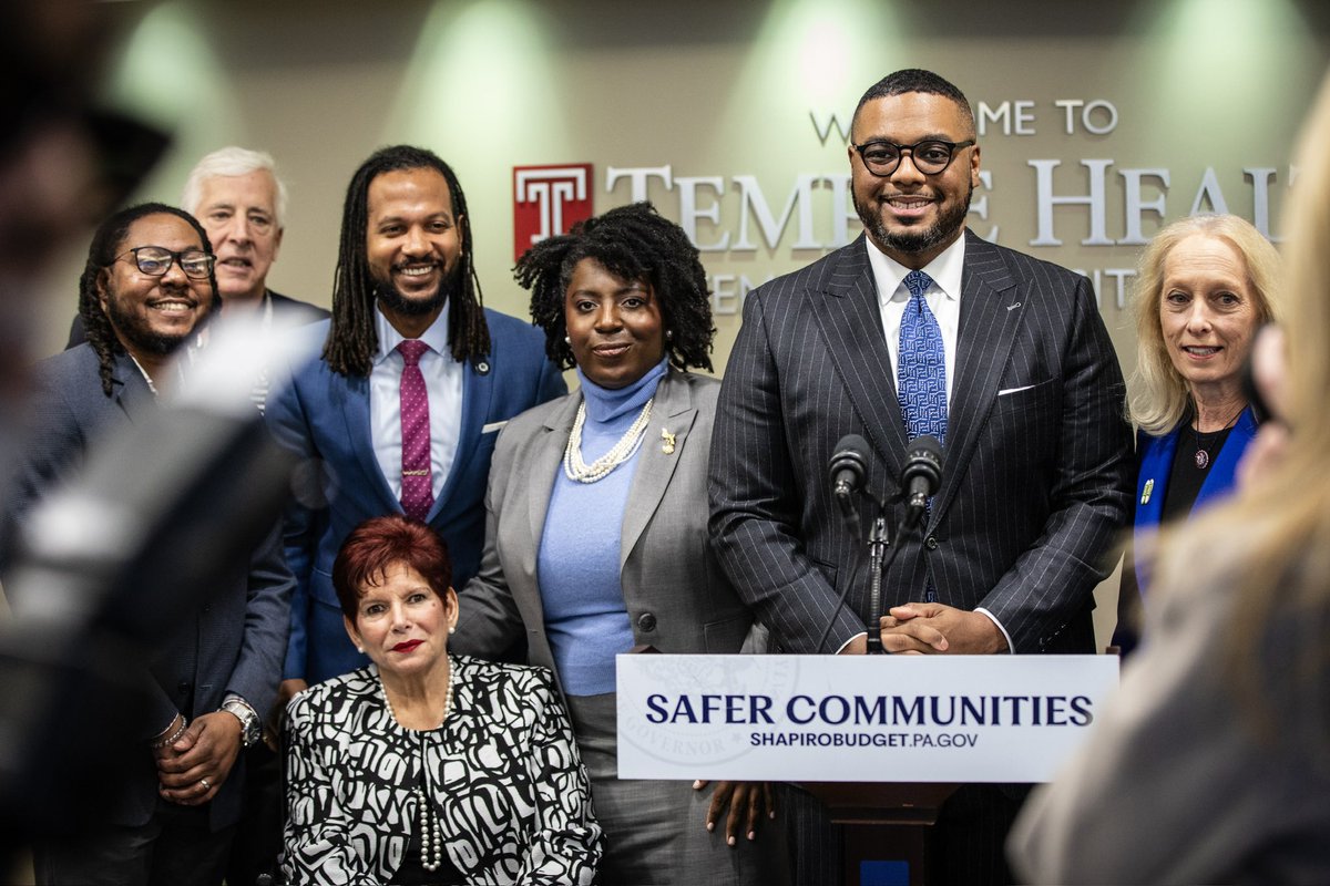 RepMcClinton's tweet image. Thank you @LGAustinDavis for convening us this morning @TempleHealth to highlight the $4 million #violenceprevention grant Pennsylvania was awarded to help us in the fight to #EndGunViolence!!! 🙏🏾❤️‼️🚨💯🙌🏾 #thoughtsandprayers #ACTION #PublicSafety @RepBurgos @TheScottCharles