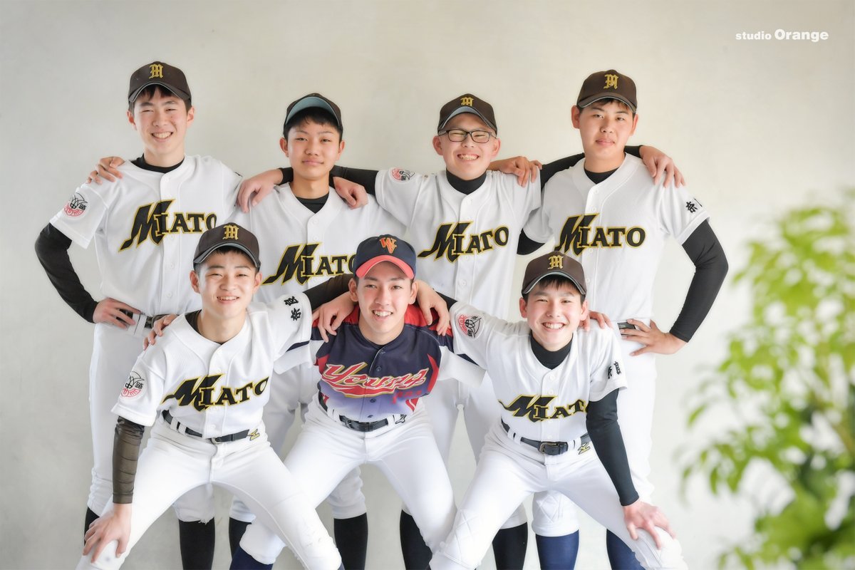 こんにちは、奈良市の写真館・スタジオオレンジの岡崎です。
部活やクラスの友達と記念写真撮りたいな、と思っている方に朗報です！
ぜひお友達をお誘いの上、ご来店くださいね😊
s-orange.jp/staff-blog/nyu…
#ユニフォーム　#部活　#友達