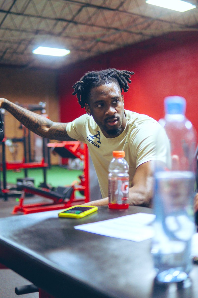 _chuwop's tweet photo. They thought I fell off whole time I was loading up #comebackszn https://t.co/IZnepugEfq