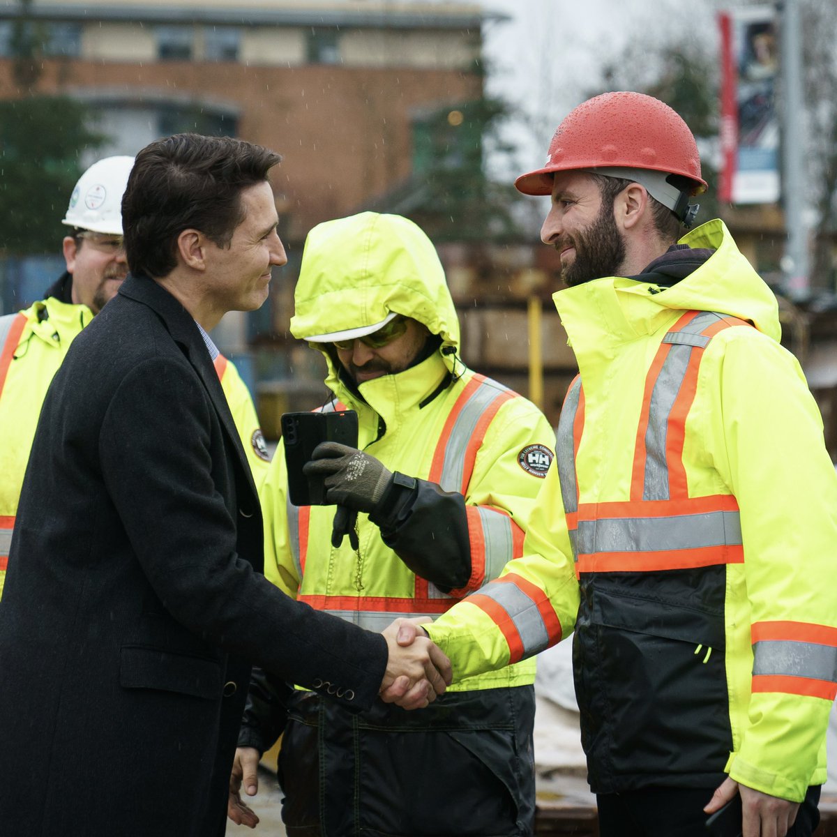 Justin Trudeau tweet media