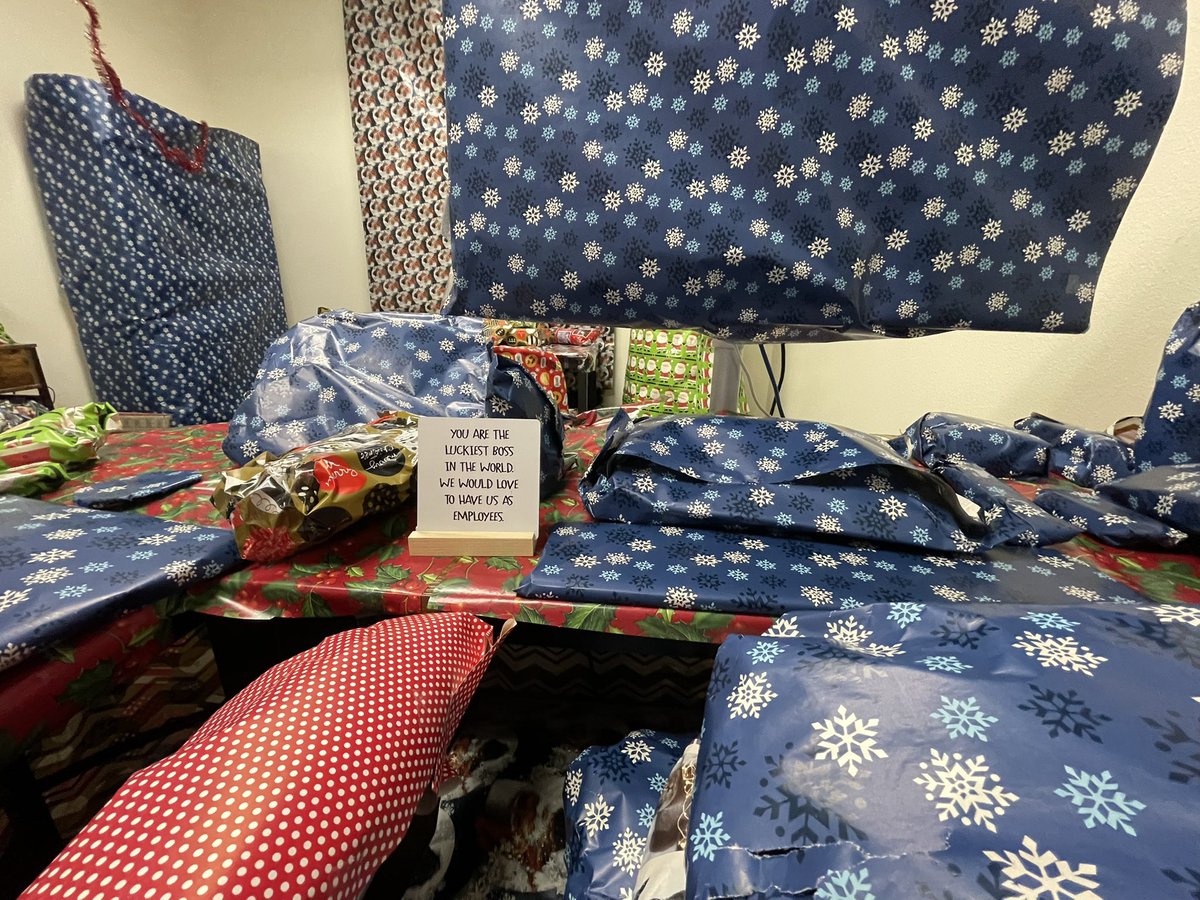 ChristinaTye's tweet photo. The best part of going to workβ¦ wellβ¦ ummβ¦
is working with great people who continue to make me smile and keep me on my toes!
Thank you to the #ElfSquad for the #HolidayOfficeOverhaul! https://t.co/i46eKUb2Yq