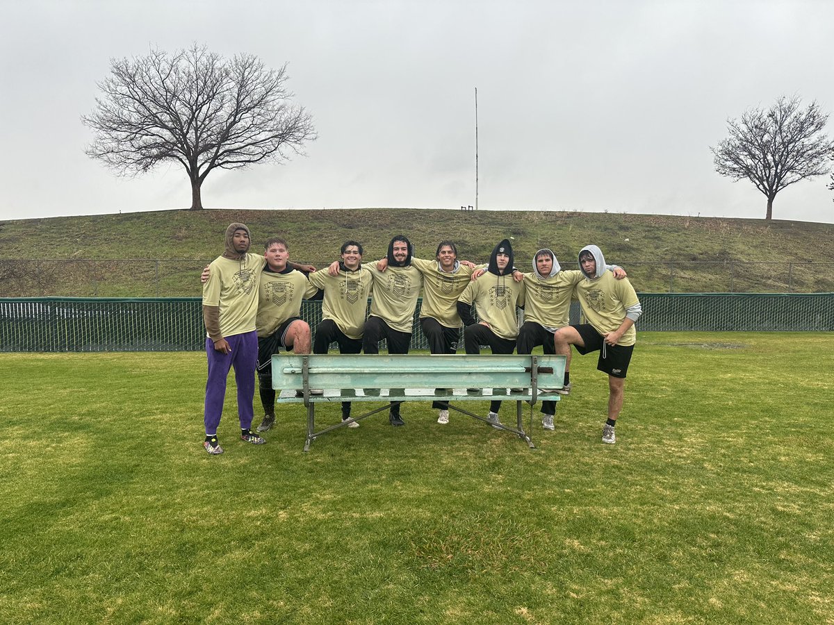 ButteBaseball's tweet photo. THE BLACK TEAM WINS! After a long week of competition, and the last day being in the rain, this years Roadrunner Challenge has come to an end! FINAL STANDINGS: 
Black
Grey
Gold
White 
#thiscouldbeyou #therainwasfun #wetsocks #thepuzzleistheequalizer https://t.co/QvmOpjlj8u