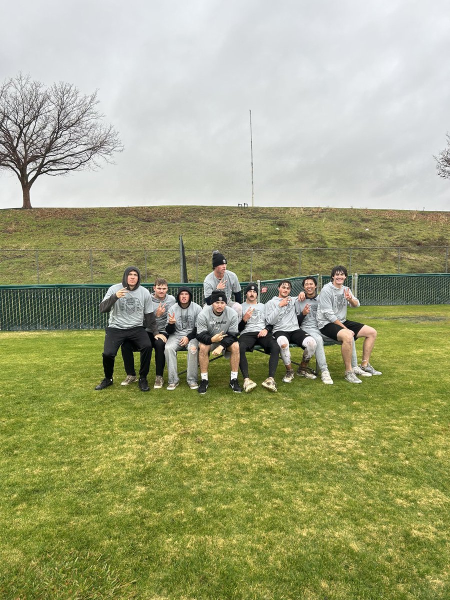 ButteBaseball's tweet photo. THE BLACK TEAM WINS! After a long week of competition, and the last day being in the rain, this years Roadrunner Challenge has come to an end! FINAL STANDINGS: 
Black
Grey
Gold
White 
#thiscouldbeyou #therainwasfun #wetsocks #thepuzzleistheequalizer https://t.co/QvmOpjlj8u