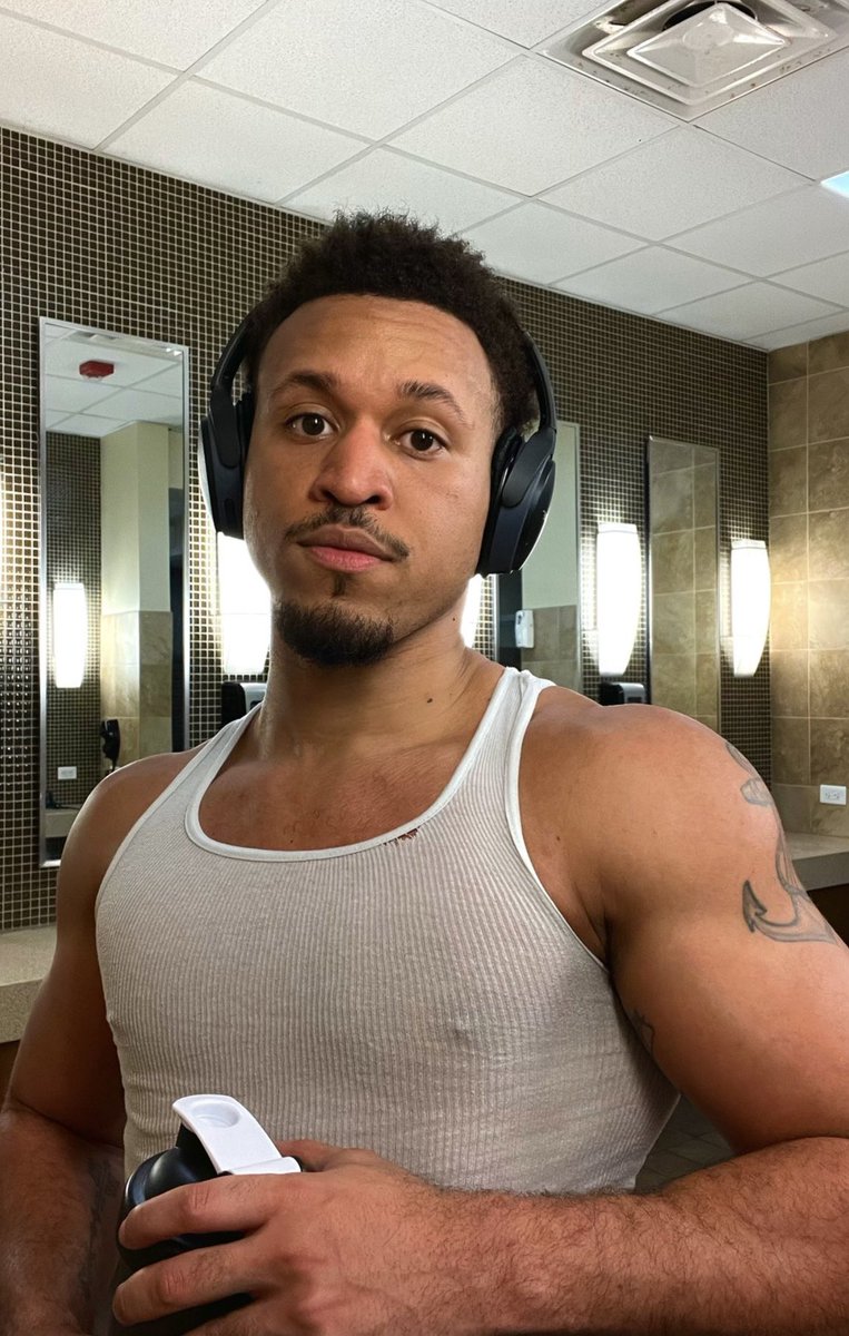 Texas Dudes tweet media