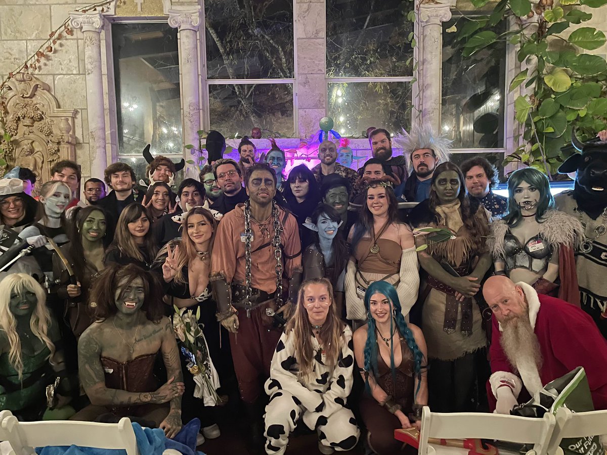 REALMizkif's tweet photo. Finally got to meet my guild after playing with each other for years. 

Was Epic xD https://t.co/aMHxqgYikO