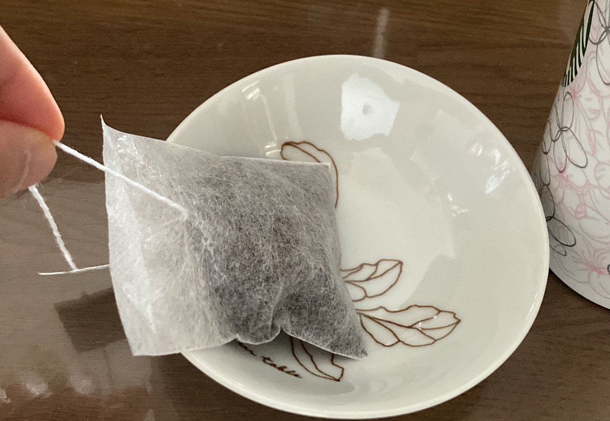 珍しいコーヒーのバック
浸けている時間で好みの濃さに調節できるそう
ワンドリップより楽かも？便利だー