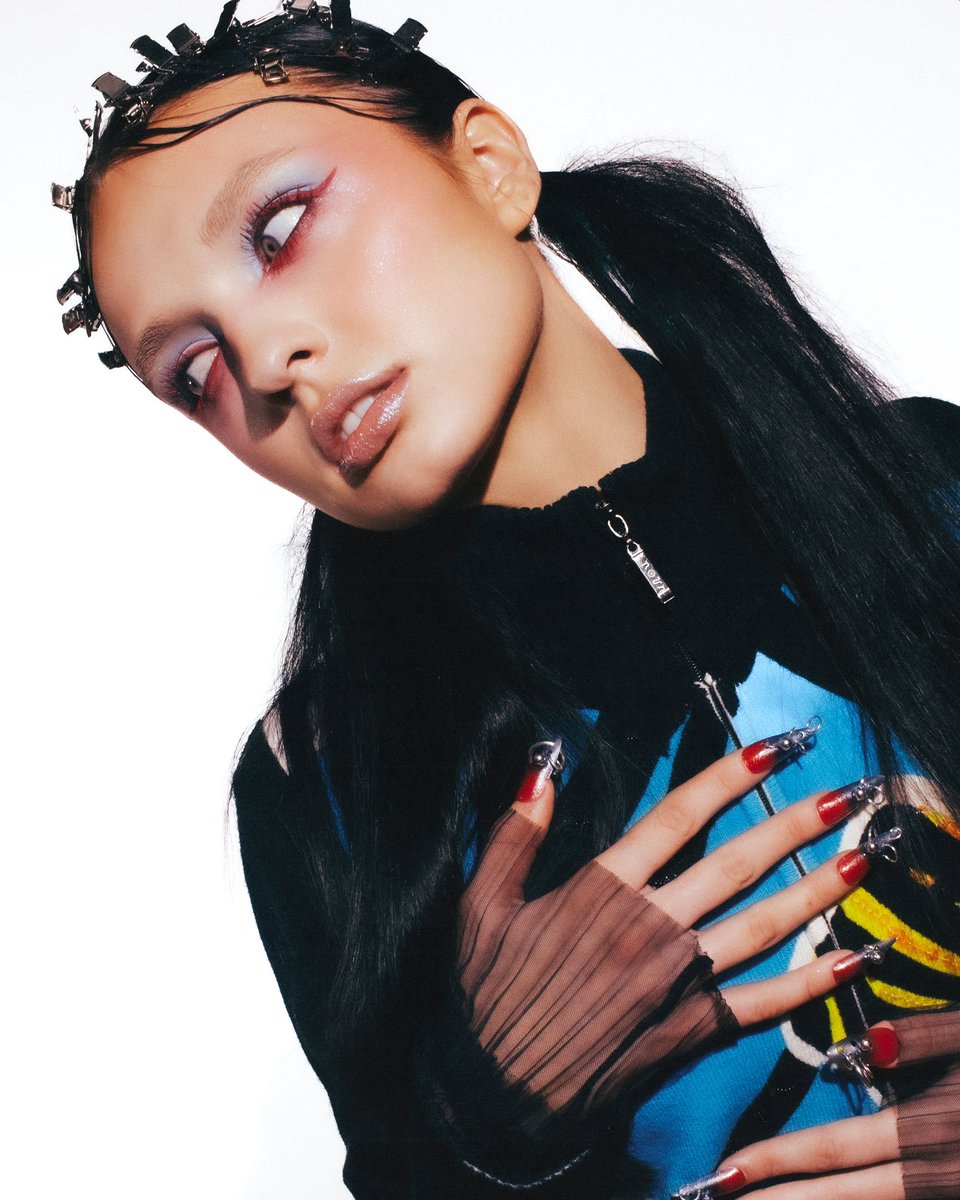 HAPPY FRIDAYYY🦋💙💥❗️