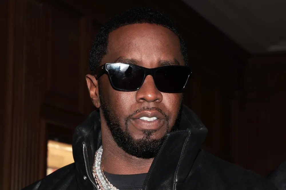 black2theblock's tweet photo. Sean "Diddy" Combs on Friday abandoned his attempt to get released on bail, according to a new court filing. https://t.co/20Fog8fgdm