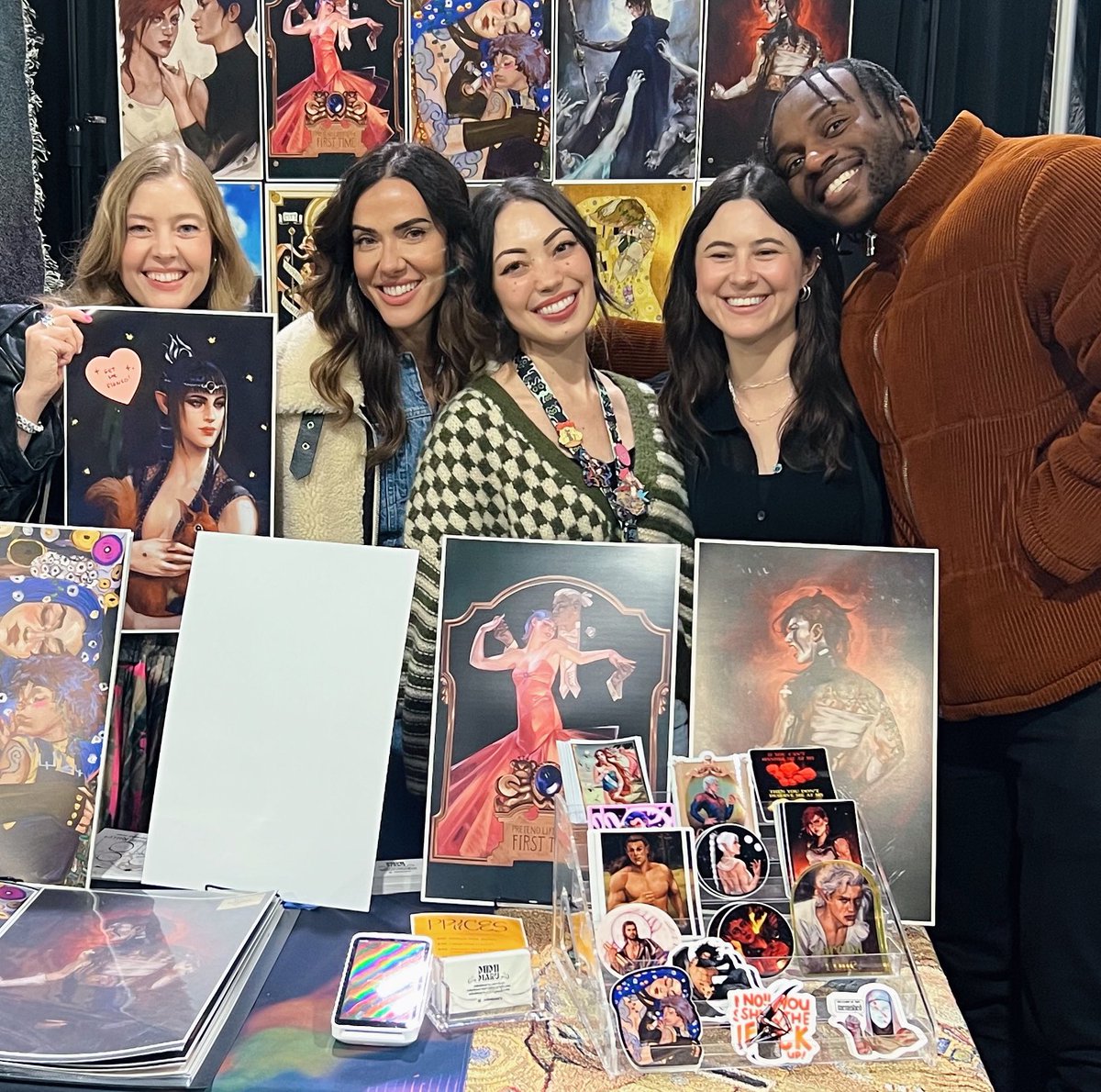 _mimimaru's tweet image. I’m at Anime Weekend Atlanta booth 1336!! Thank you @alionabaranova1 and Jen and @Devora_Wilde and Theo for coming to my table today! It was such a lovely surprise🩷