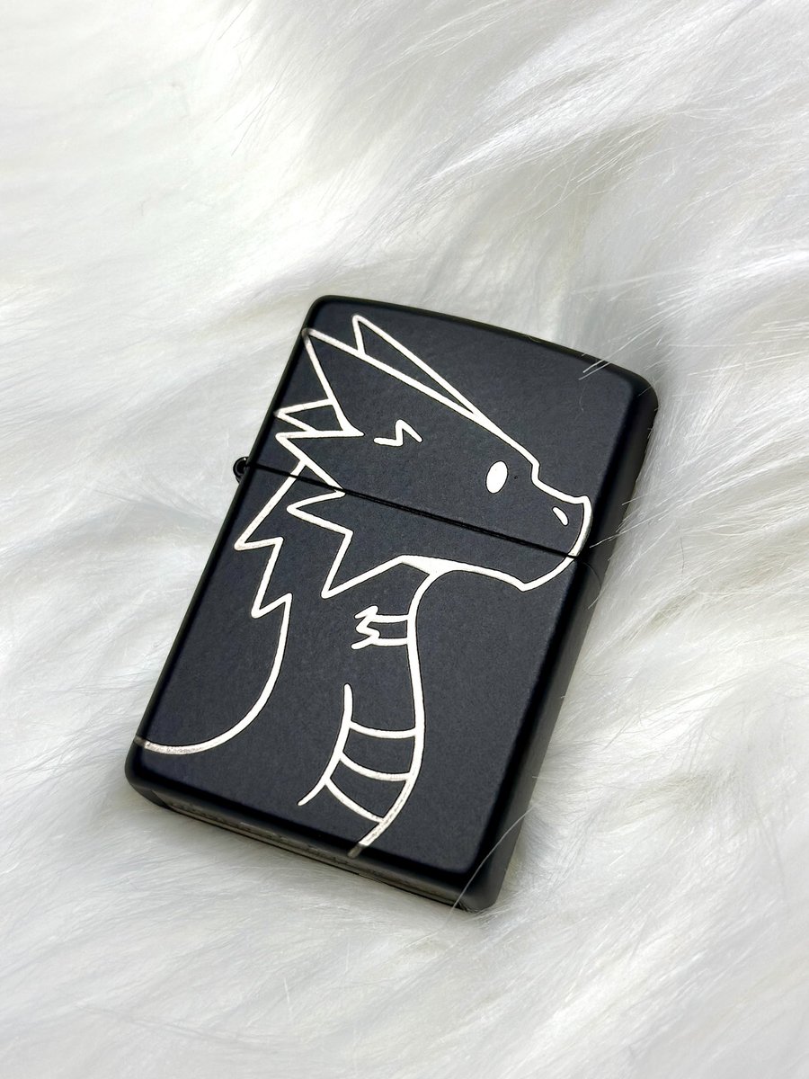 saddogclub's tweet photo. New Dragon lighters in stock 🔥🔥🔥

Best species for a lighter imo 👀

🎨: @ZAPSmeow 

👇🏻👇🏻👇🏻
https://t.co/OAyyUHTaLA https://t.co/uv8zcWHuQN