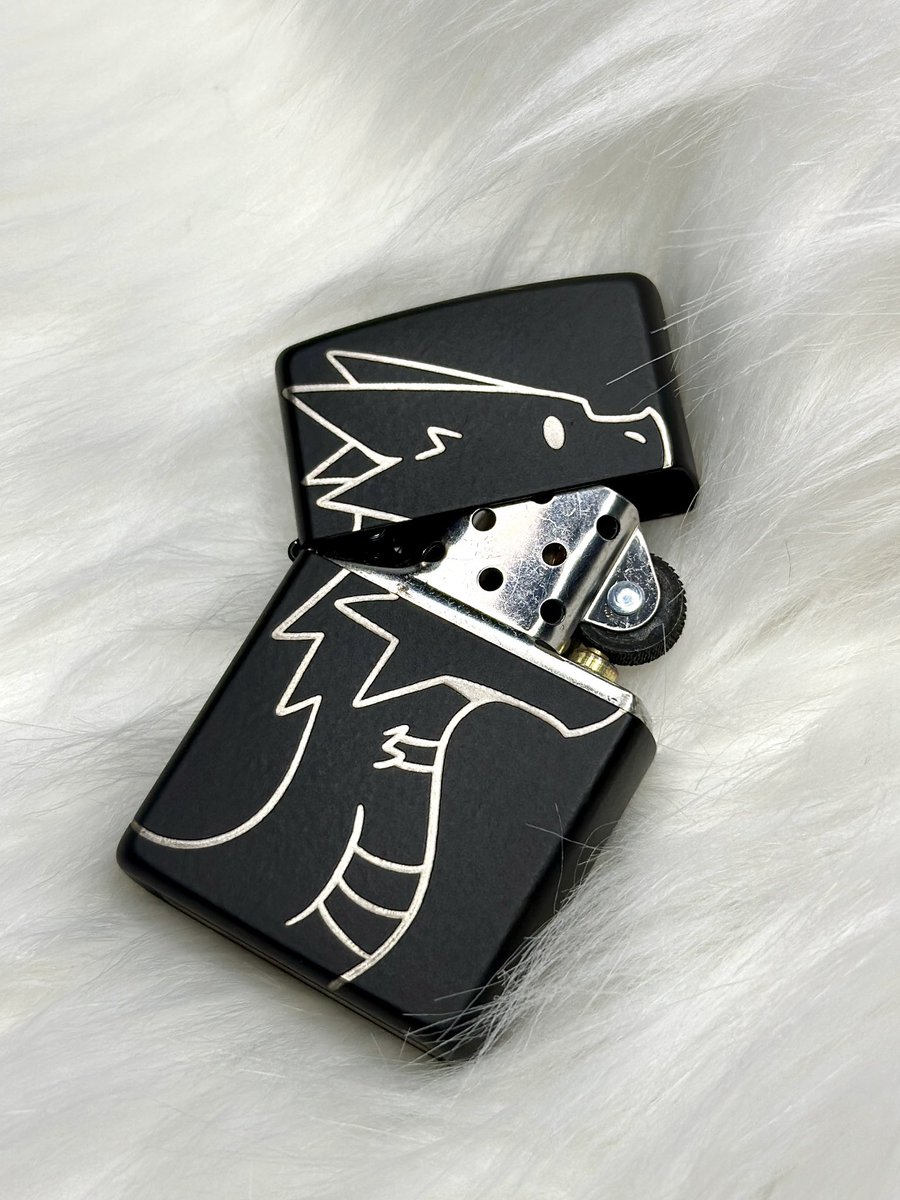 saddogclub's tweet photo. New Dragon lighters in stock 🔥🔥🔥

Best species for a lighter imo 👀

🎨: @ZAPSmeow 

👇🏻👇🏻👇🏻
https://t.co/OAyyUHTaLA https://t.co/uv8zcWHuQN