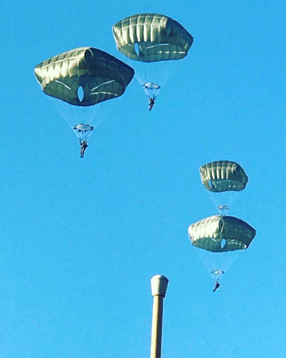 StevenJWard855's tweet photo. Army life..... Life is an adventure only you can determine where it takes you. https://t.co/YFbP1VHSoh