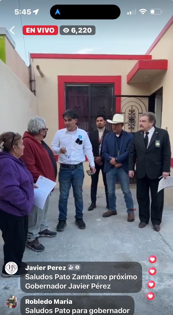 elpatozambrano's tweet photo. Recuperé otra casa que la autoridad le robó y desalojó a un par de ancianos con juicio falso.

Buscaron a @samuel_garcias los ignoró.

@AdrianDeLaGarza los ignoró. 

@CongresoNL los ignoró.

@poderjudicialnl los ignoró.

Fueron a “Pato te escucha” y listo!

YA LA HABÍAN VENDIDO! https://t.co/SFdPnJ3Yiv