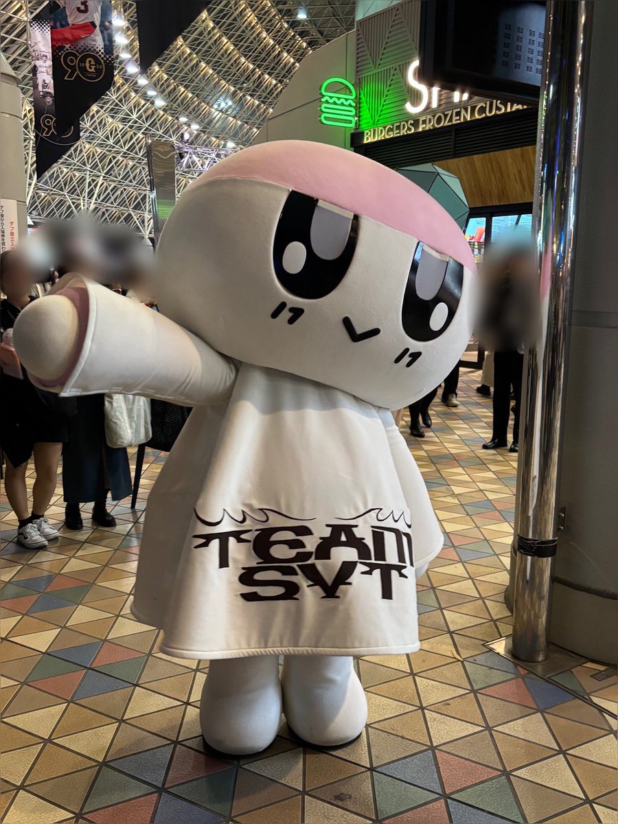 Lii_8____13's tweet photo. 東京初日楽しすぎた❤️‍🔥
なおちゃんのおかげでセブチに会えてほんとに感謝しかない🙏🏻♡
ボンボンイにも会えたの嬉しい🥺
来年も行けることを願って.｡.:*☆ https://t.co/EFGJHmLgUs