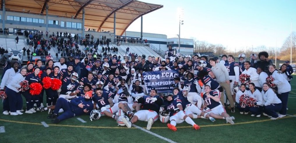 Immanuelfr50's tweet photo. Had an amazing time at my official visit @WestConnFB thank u so much to all the WestConn coaches and staff for hosting me @CoachLoth 

@oc_lincoln @jarrettpaul25 @Paul_Litvak https://t.co/uuSde1nfM2