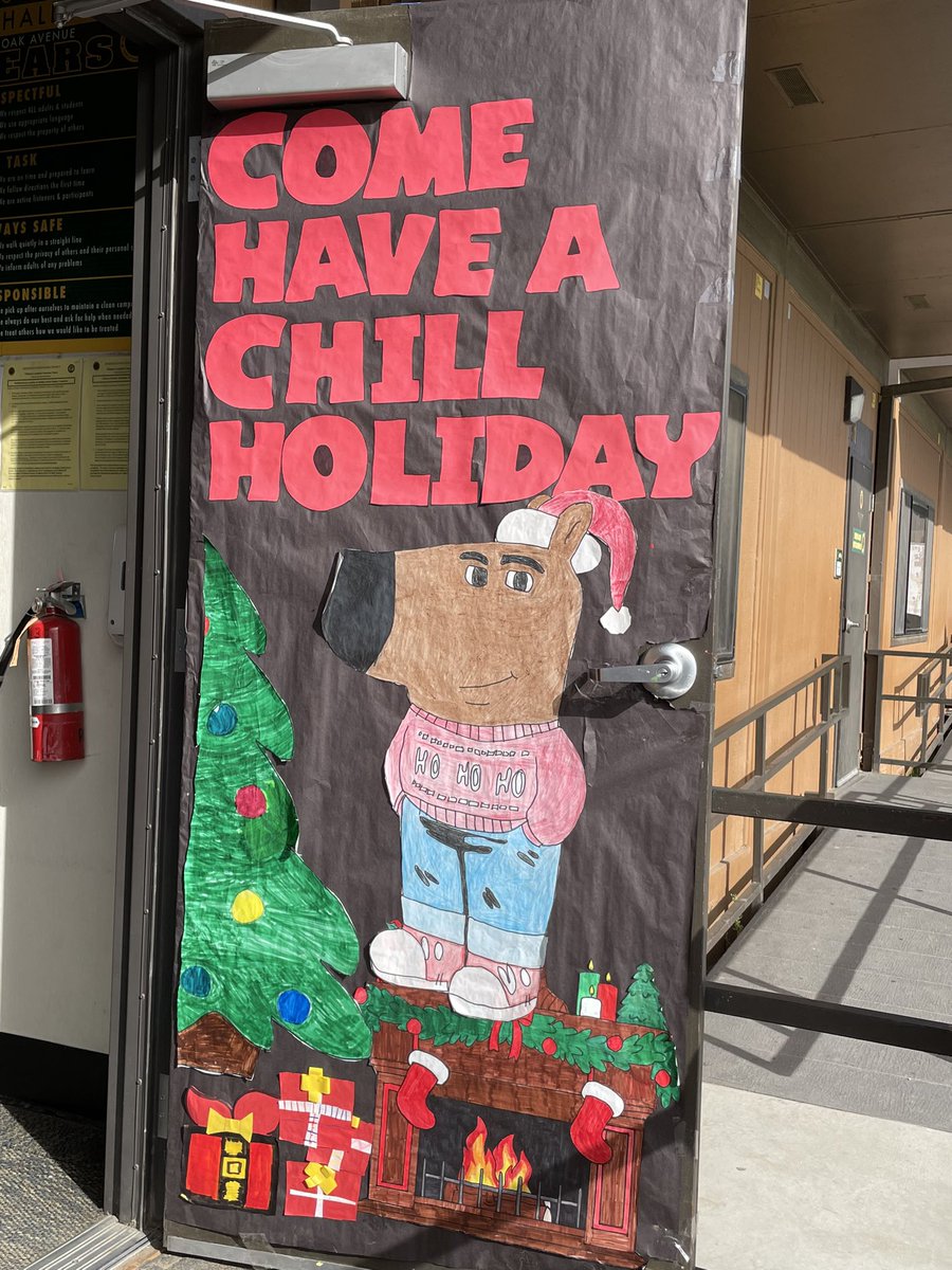 OakBrownBears's tweet photo. Congratulations to our winners of the Winter Door Decoration Contest:
🥇 1st Place: Mr. Lucio's class
🥈 2nd Place: Mr. Cervantes' class
🥉 3rd Place: Ms. Herrera's class
Thank you to all the classes that participated and brought so much creativity and holiday cheer to our campus https://t.co/pdgbx2ptw2