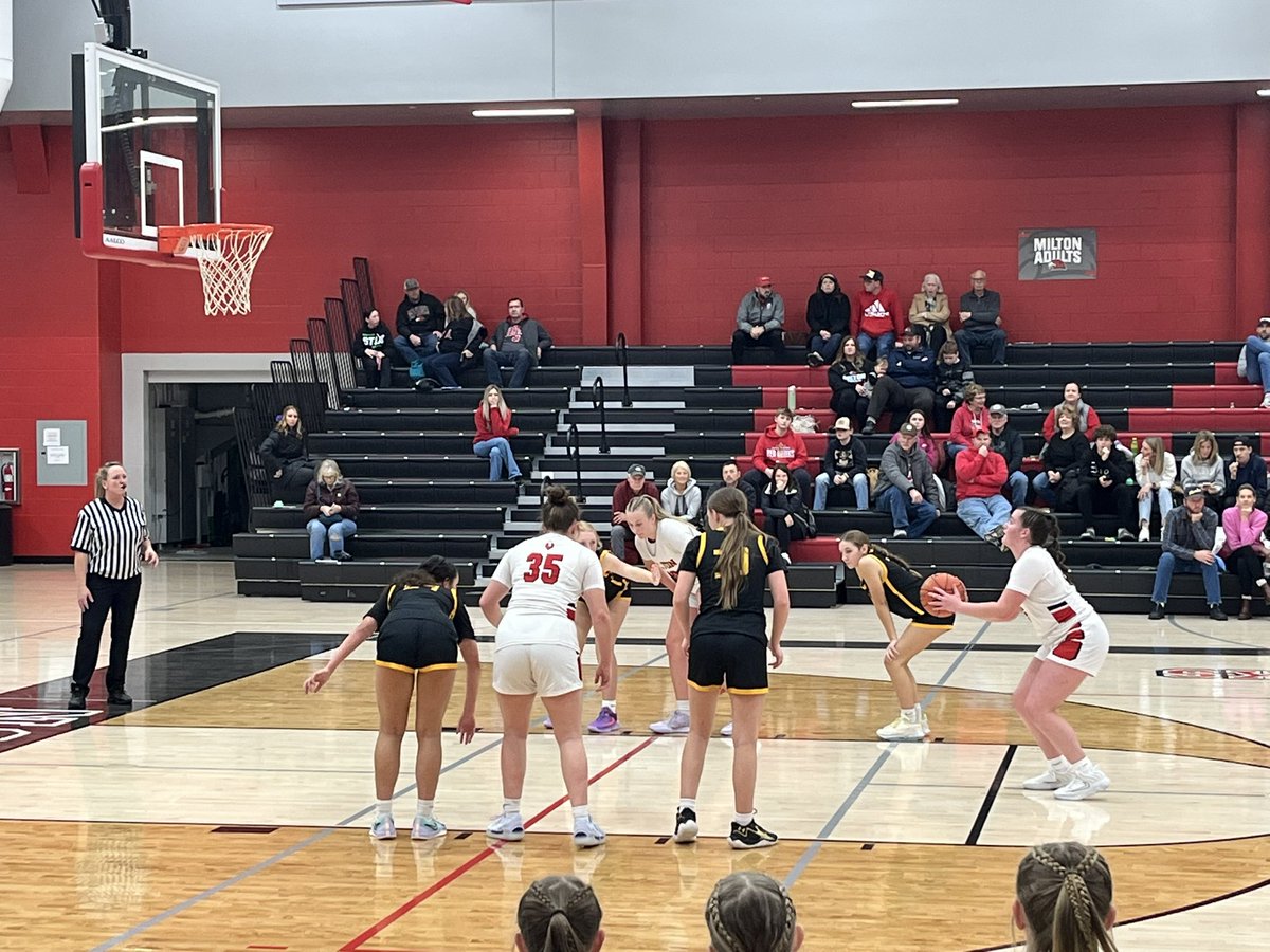 MHS_GBball's tweet photo. Final of the JV game Milton 50 DeForest 36! Way to go ladies. #Fanily https://t.co/xhev20VCZQ