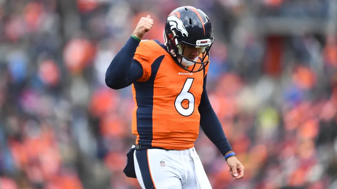 cbehm1's tweet photo. @FBGreatMoments Chad Kelly 🎃🛋️ 🍻 https://t.co/zDJTHU88hR