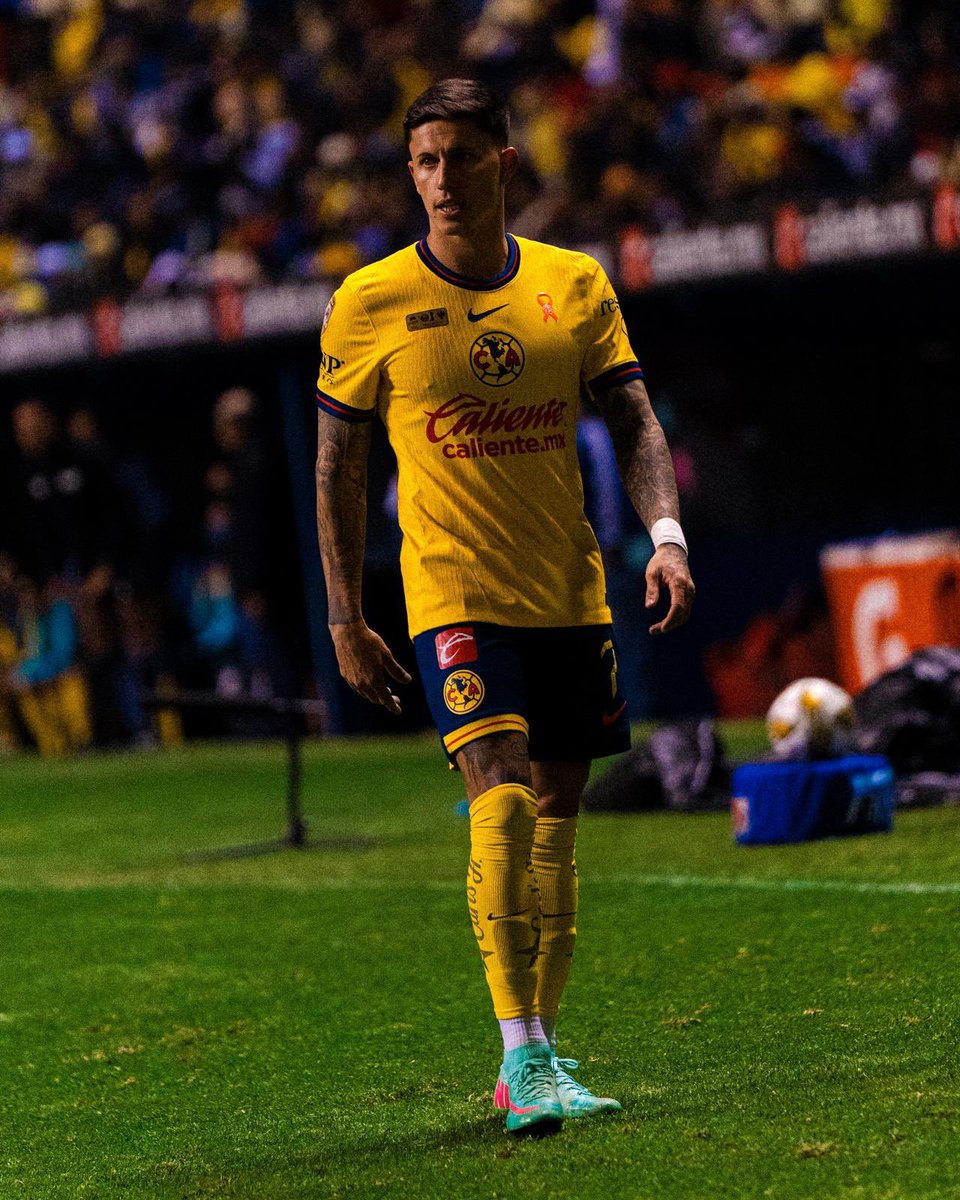 Primer paso.👊🏼🦅

90’ minutos para hacer historia juntos !