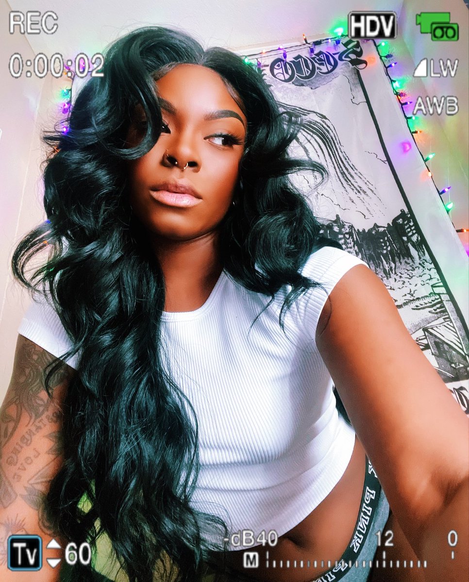 𝙀-𝙏𝙊𝙒𝙉. tweet media