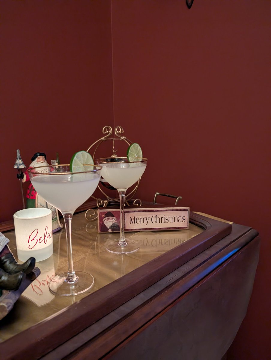 Sledgehammer cocktails - think screwdriver but swap the orange juice for Cointreau and lime juice, jack it up with some Absinthe and crank up the Peter Gabriel 
#CocktailCalendar2024