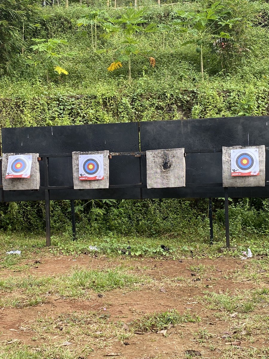 reinadava's tweet photo. archery &amp; atv today ! 
will post more later :p https://t.co/bsBVeM8bMg