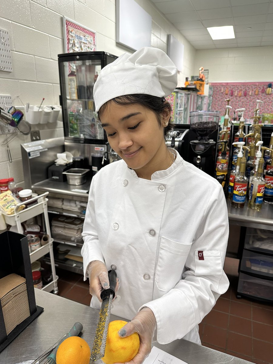 Homemade Choux, brainstorming pastry projects, calling in reinforcements for homemade fondant, and week full of challenges for my level 3 honors chefs during pastry week! 😊🍰