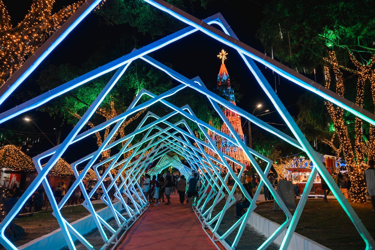 PrefdeItaborai's tweet photo. O Natal Ita Luz deixou a nossa cidade ainda mais bonita e iluminada! 🎄✨ https://t.co/VJz4faIBsx