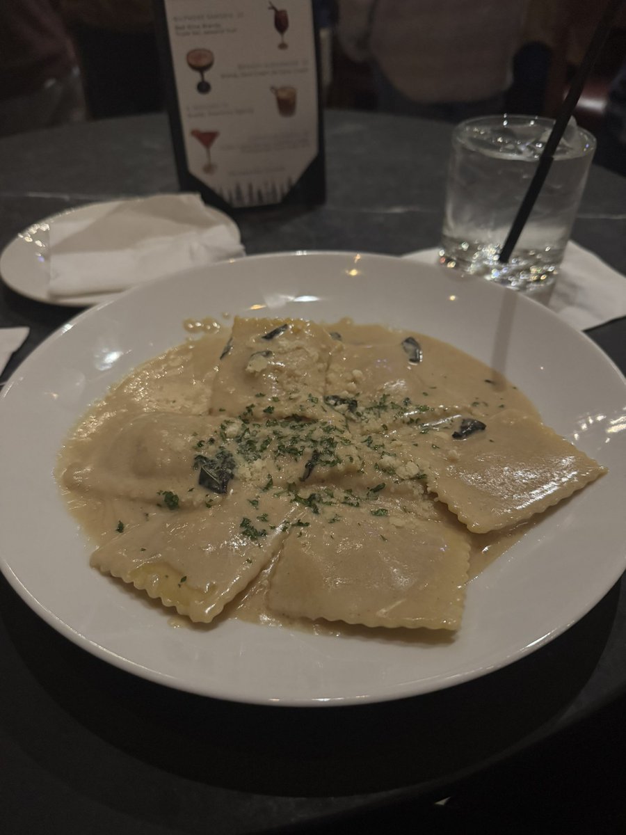 Jules @ BizBaz Club 🌈✨☁️ tweet media