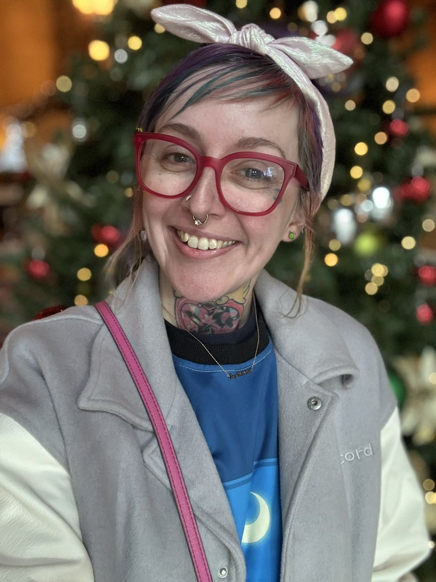 Jules @ BizBaz Club 🌈✨☁️ tweet media