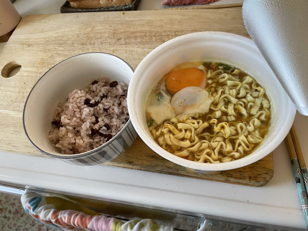 kappuramentaro's tweet photo. 今日の昼ごはん https://t.co/kn3GkDOA9g