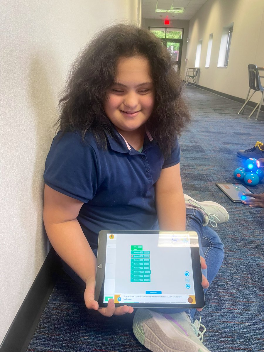 Dr. Antionette Wash (@mrswashteaches) on Twitter photo In honor of National Computer Science Week, all of our <a href="/MillerMavsAISD/">Miller Intermediate</a> students got to participate in an #HourOfCode. I taught lessons that included <a href="/Sphero/">Sphero</a>, <a href="/WonderWorkshop/">Wonder Workshop</a> (Dash & Cue), and <a href="/tinkercad/">Tinkercad</a>. I hope each one of our Mavs learned something new about coding this week! In honor of National Computer Science Week, all of our <a href="/MillerMavsAISD/">Miller Intermediate</a> students got to participate in an #HourOfCode. I taught lessons that included <a href="/Sphero/">Sphero</a>, <a href="/WonderWorkshop/">Wonder Workshop</a> (Dash & Cue), and <a href="/tinkercad/">Tinkercad</a>. I hope each one of our Mavs learned something new about coding this week!
